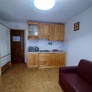 Breakfast Around The Mountains Apartamento